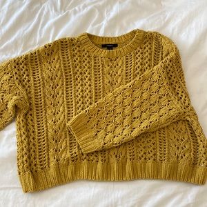 Adorable yellow knit sweater from Forever 21.